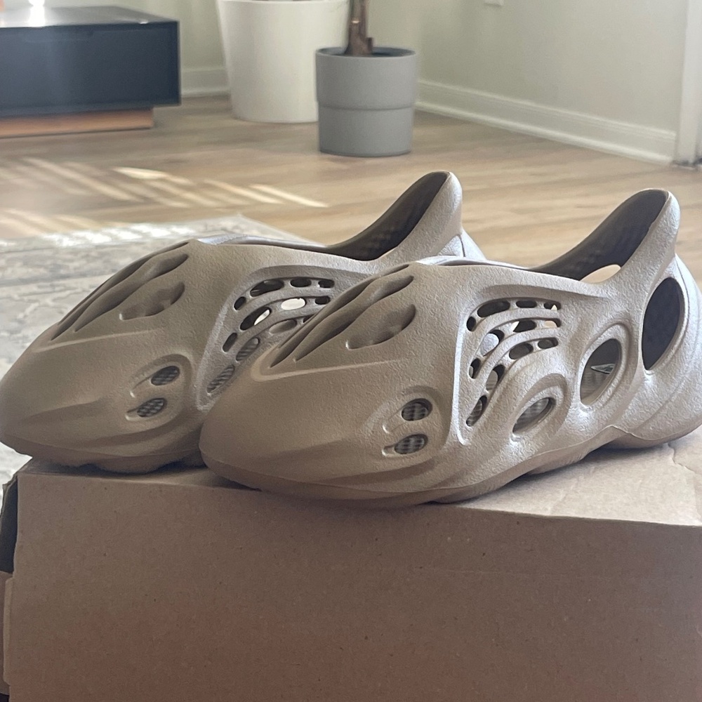 yeezy foam runner